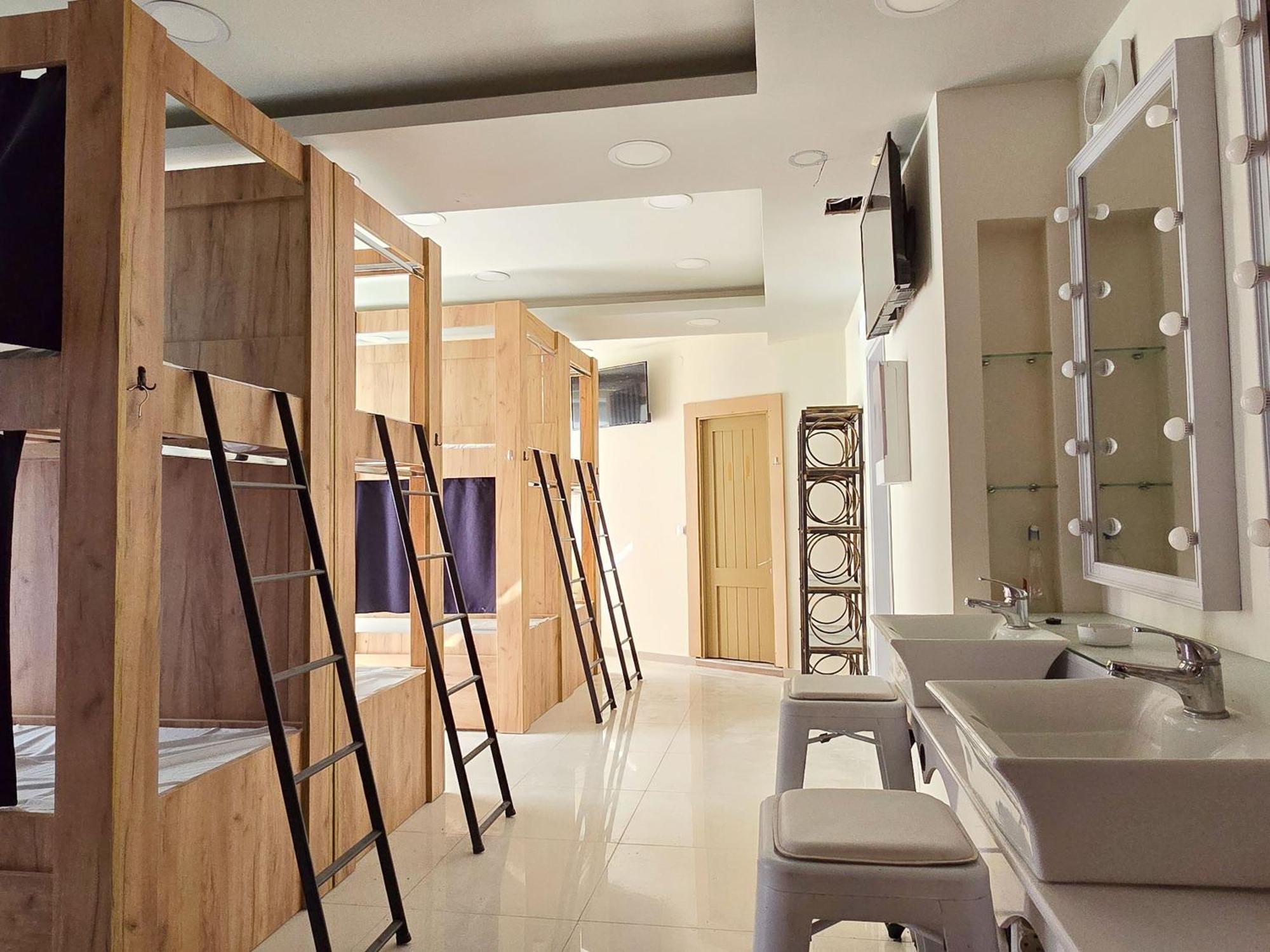 Hostel Parea Hersonissos المظهر الخارجي الصورة